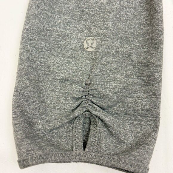 LULULEMON Dhanurasana Crop Leggings 2 Heathered Grey Ruched Side Capri EUC B12 - Picture 4 of 6